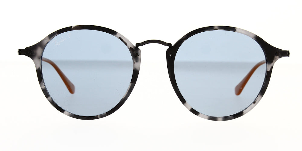 rb244724652-polarised-52