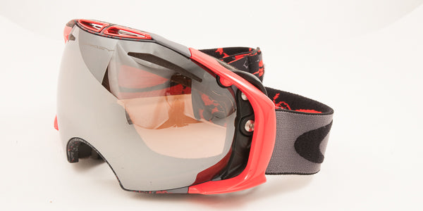 Oakley OO7037