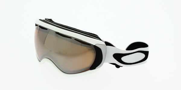 Oakley OO7047
