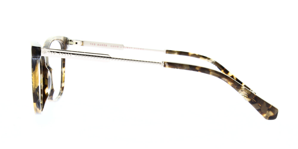 tb9260-lenna02-52