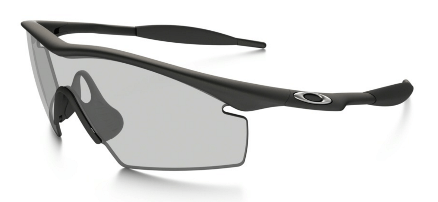 Descubrir 119+ imagen oakley m - Thptnganamst.edu.vn